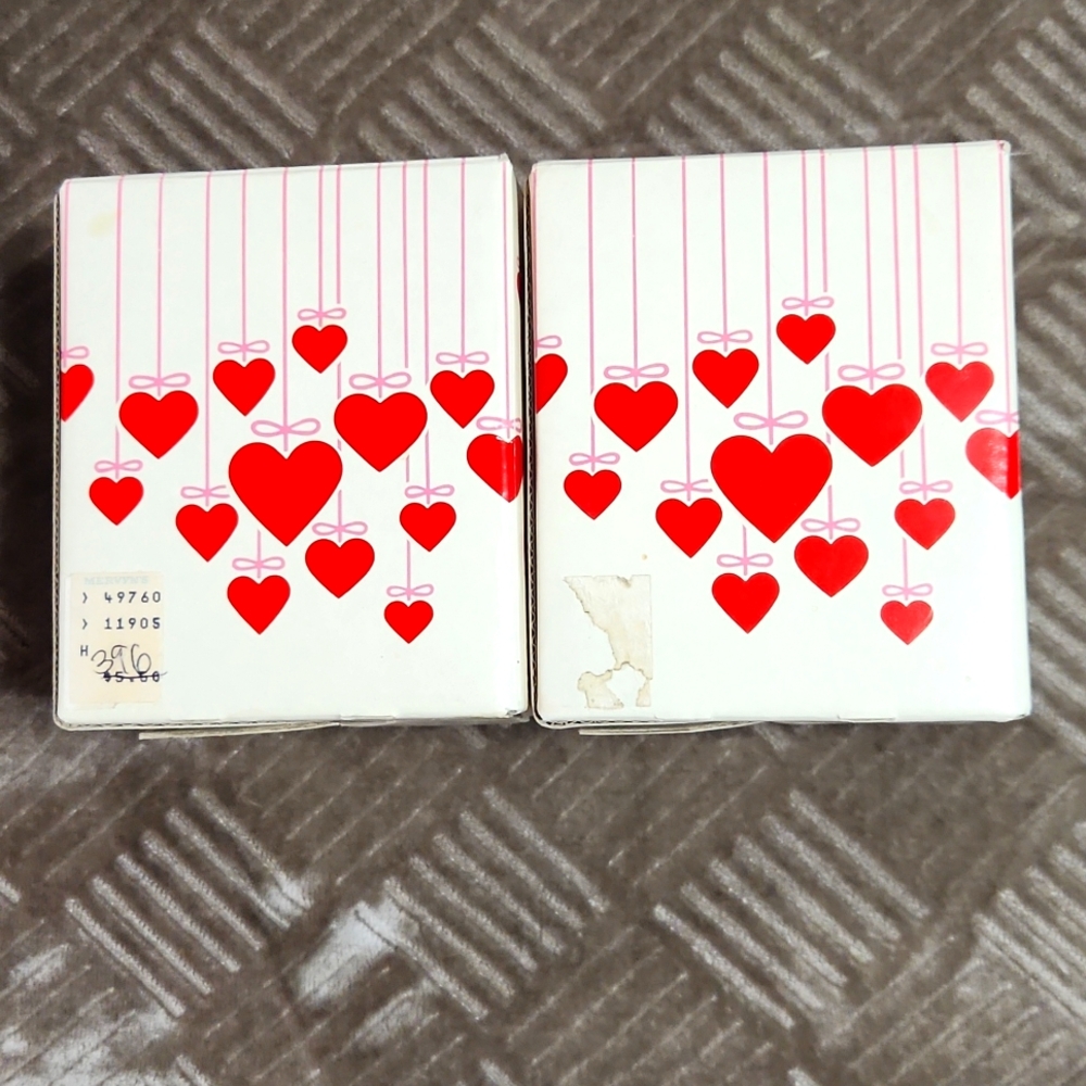 Heart Mugs Set if 2 from Mervyn's 1990's NIB - Picture 6 of 7